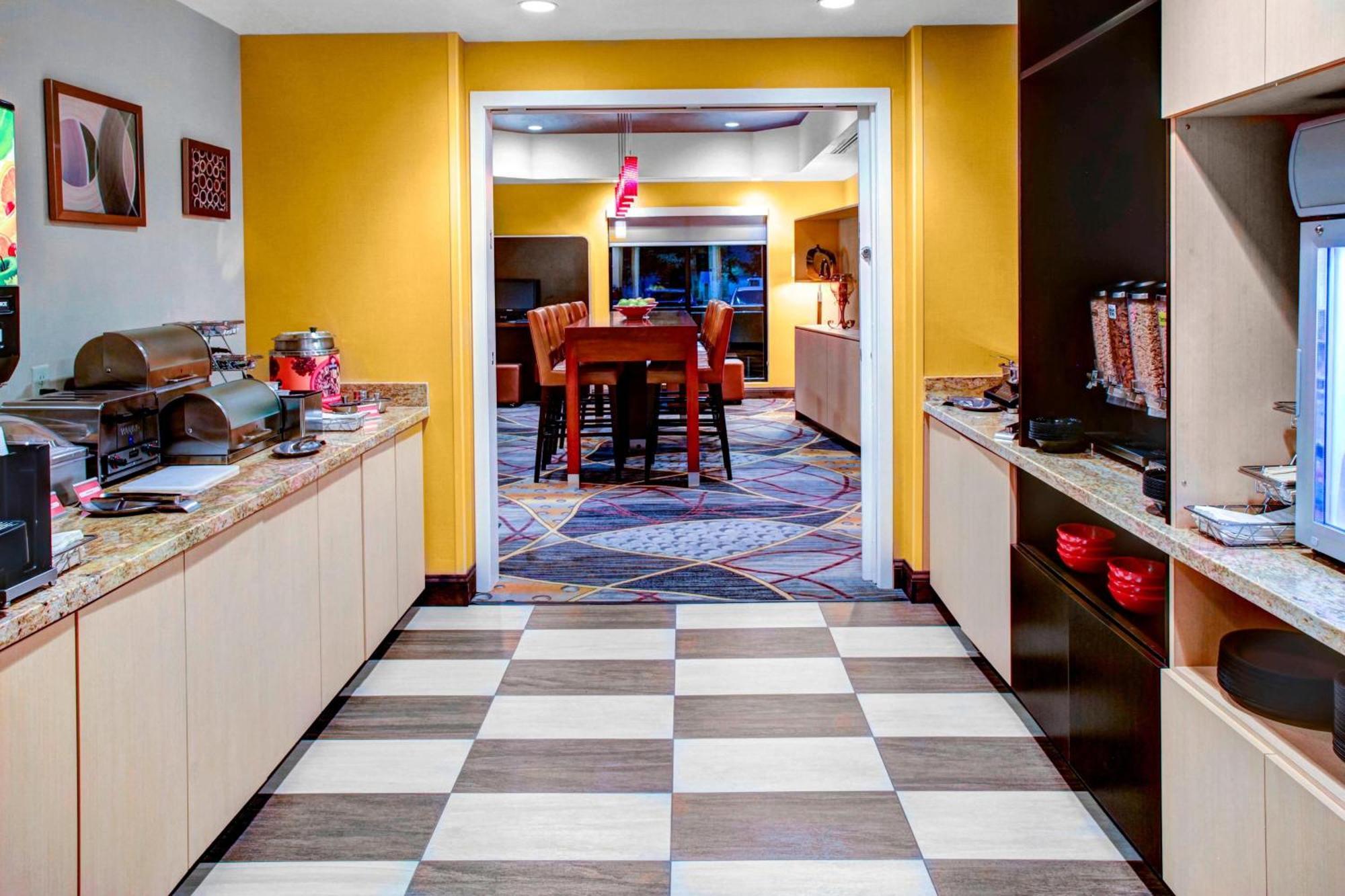 Towneplace Suites By Marriott Bakersfield West Zewnętrze zdjęcie
