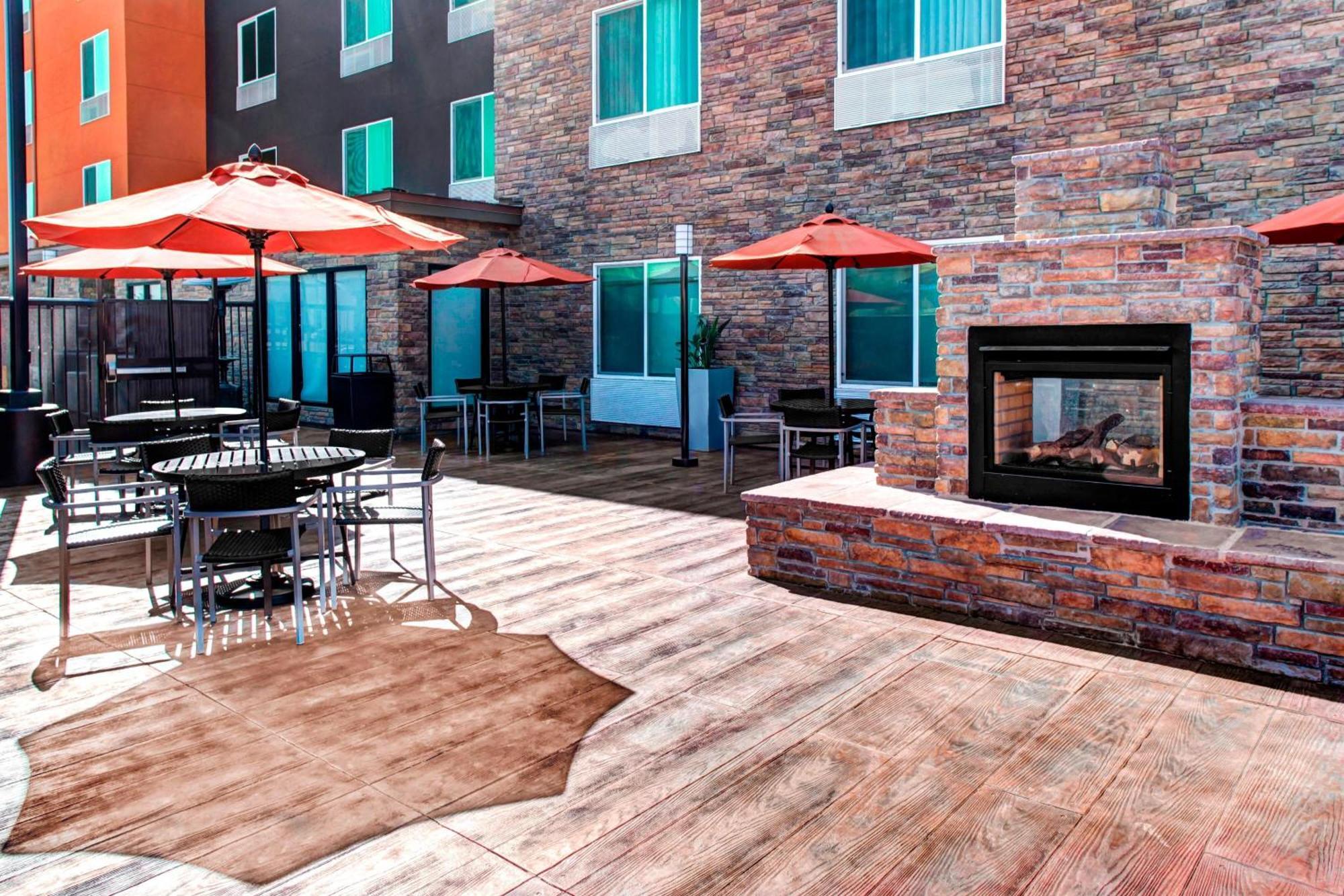 Towneplace Suites By Marriott Bakersfield West Zewnętrze zdjęcie