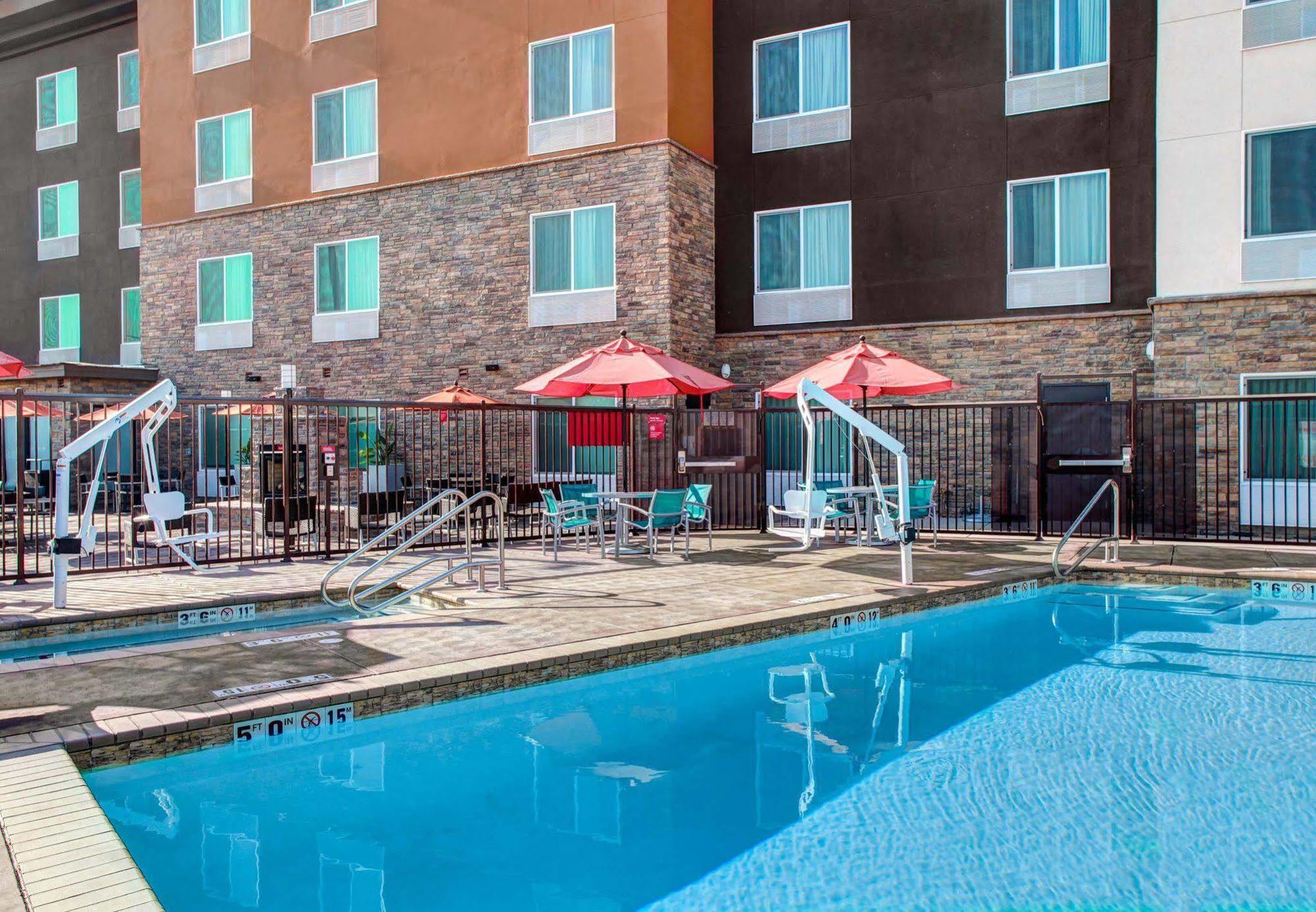 Towneplace Suites By Marriott Bakersfield West Zewnętrze zdjęcie